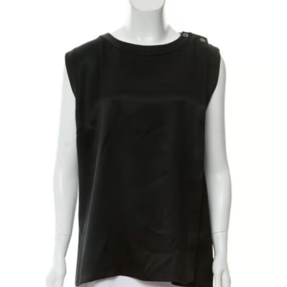 Silk Boat Neckline Top with crystal Chanel bottons on the shoulder